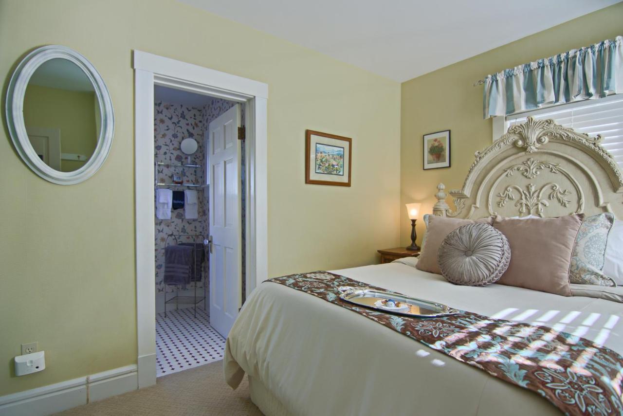 North Lodge On Oakland Bed And Breakfast Ешвілл Екстер'єр фото